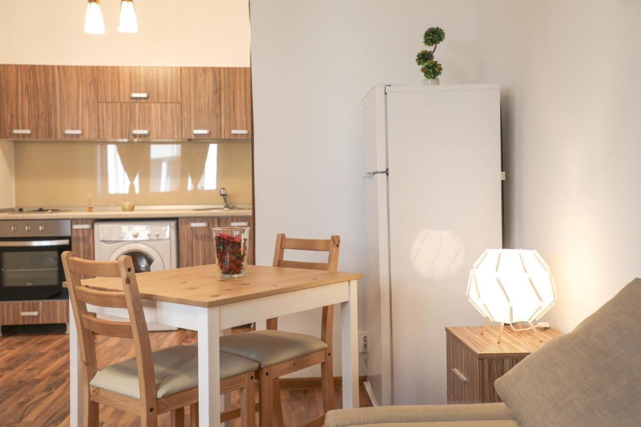 Ultracentral Apartament With Balcony - Old Town บูคาเรสต์ ภายนอก รูปภาพ